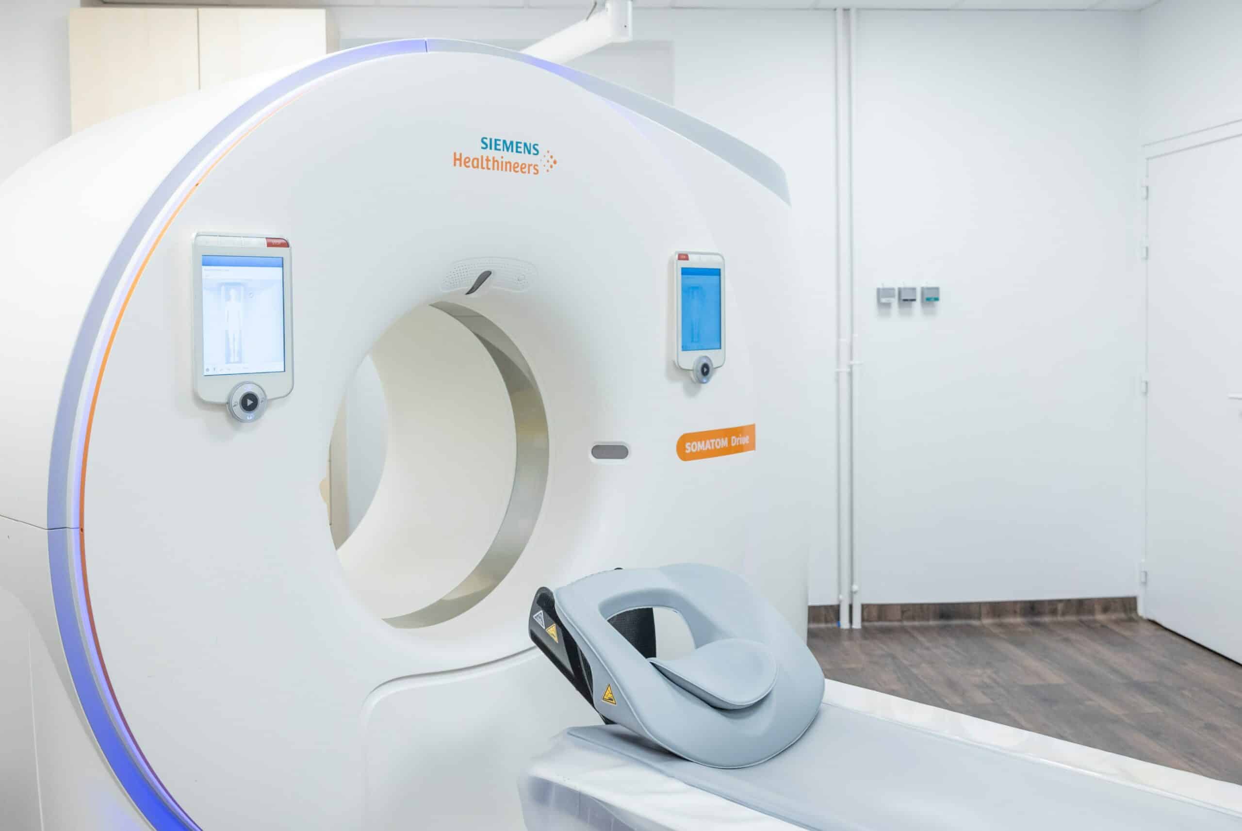 RADIOLOGIE, CT SCANNER ET IRM à vendre à Centre d'Affaires Médical