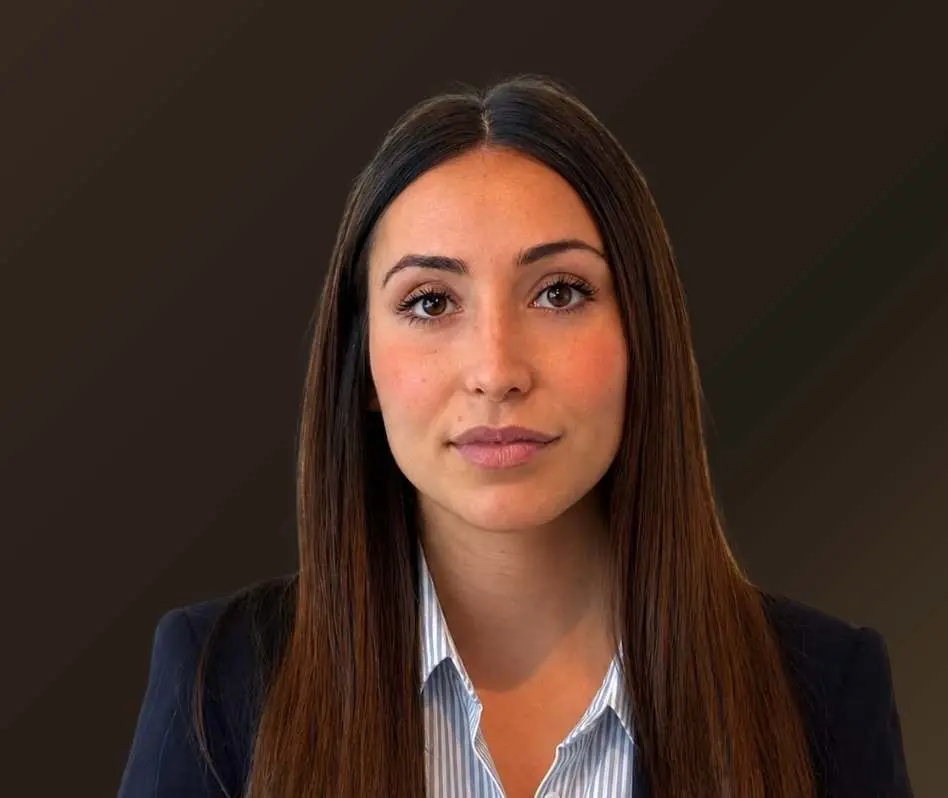 Célia MOUYAL Célia MOUYAL